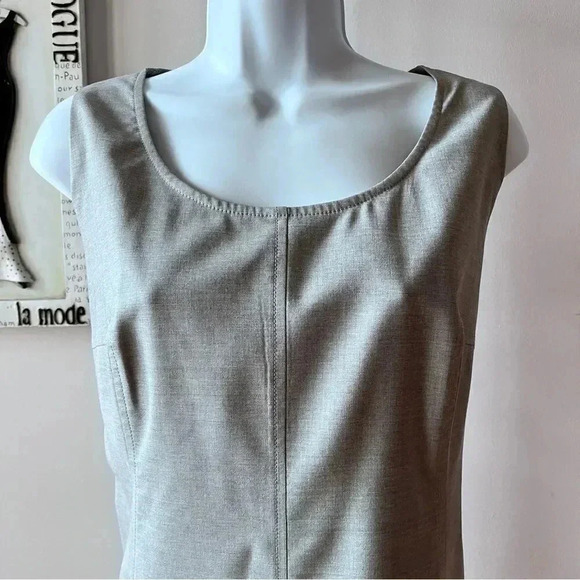 AKRIS Punto Minimalist Women’s Gray Wool Two Piece Dress Blazer Suit Size 10/12 - Picture 4 of 16